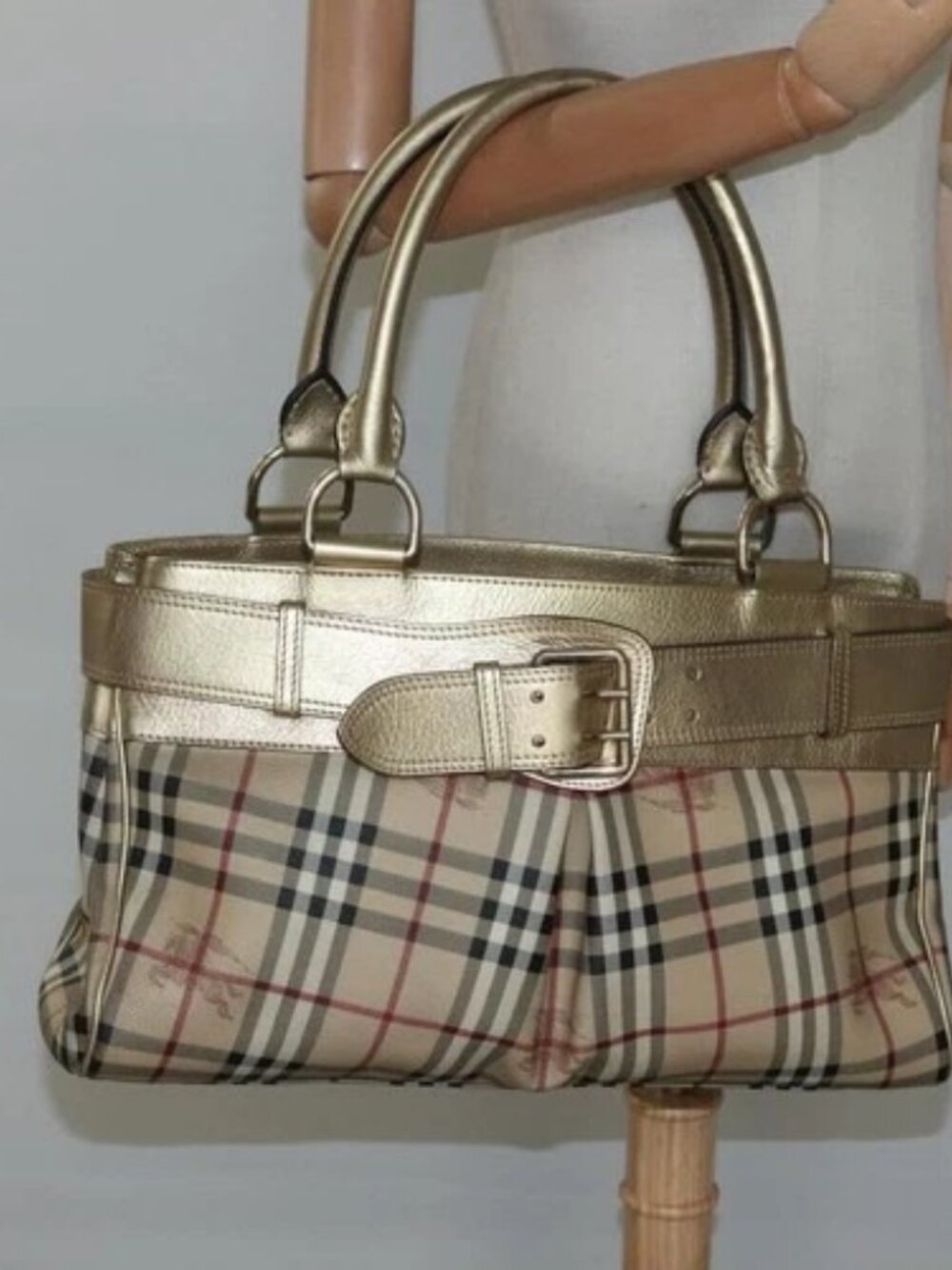 BURBERRY Nova Check Tote Bag PVC Beige Gold Auth 116135 - Picture 14 of 16